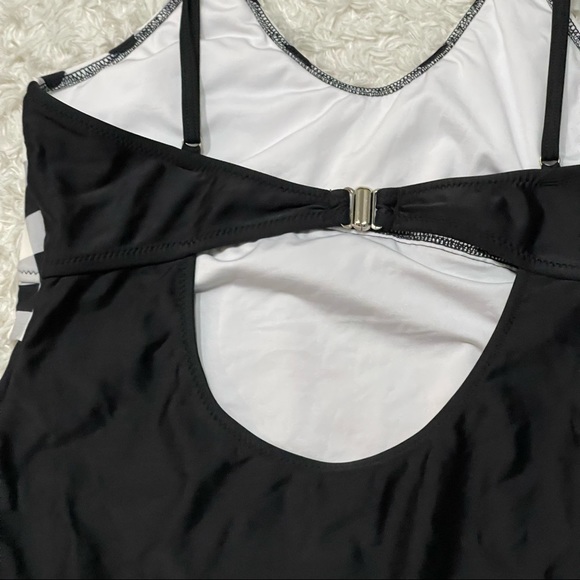 CUPSHE Black and White Gingham Ruffled One-Piece Swimsuit - Picture 7 of 10